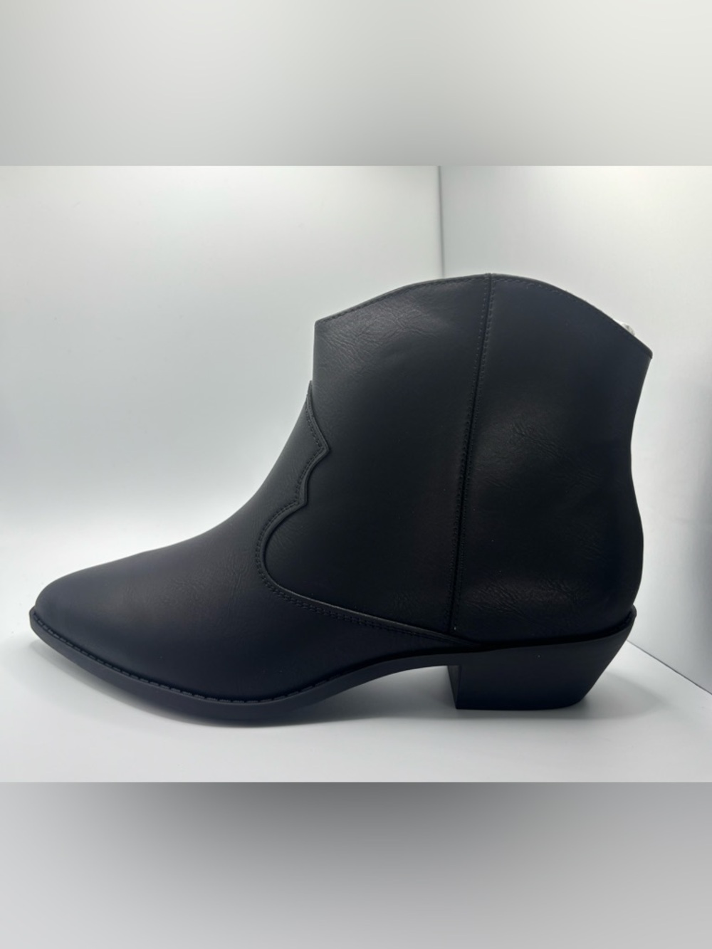 Journee Taliah Bootie Black Boots Women’s Size 8.5